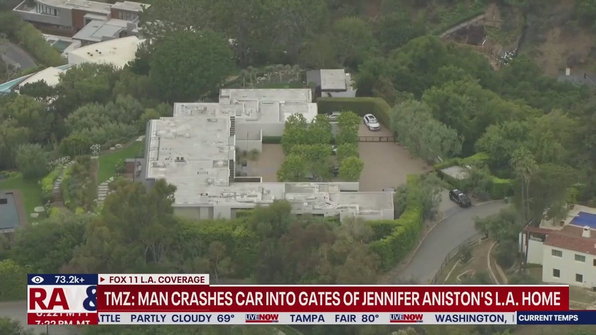 Man crashes car into gates of Jennifer Aniston's L.A. home